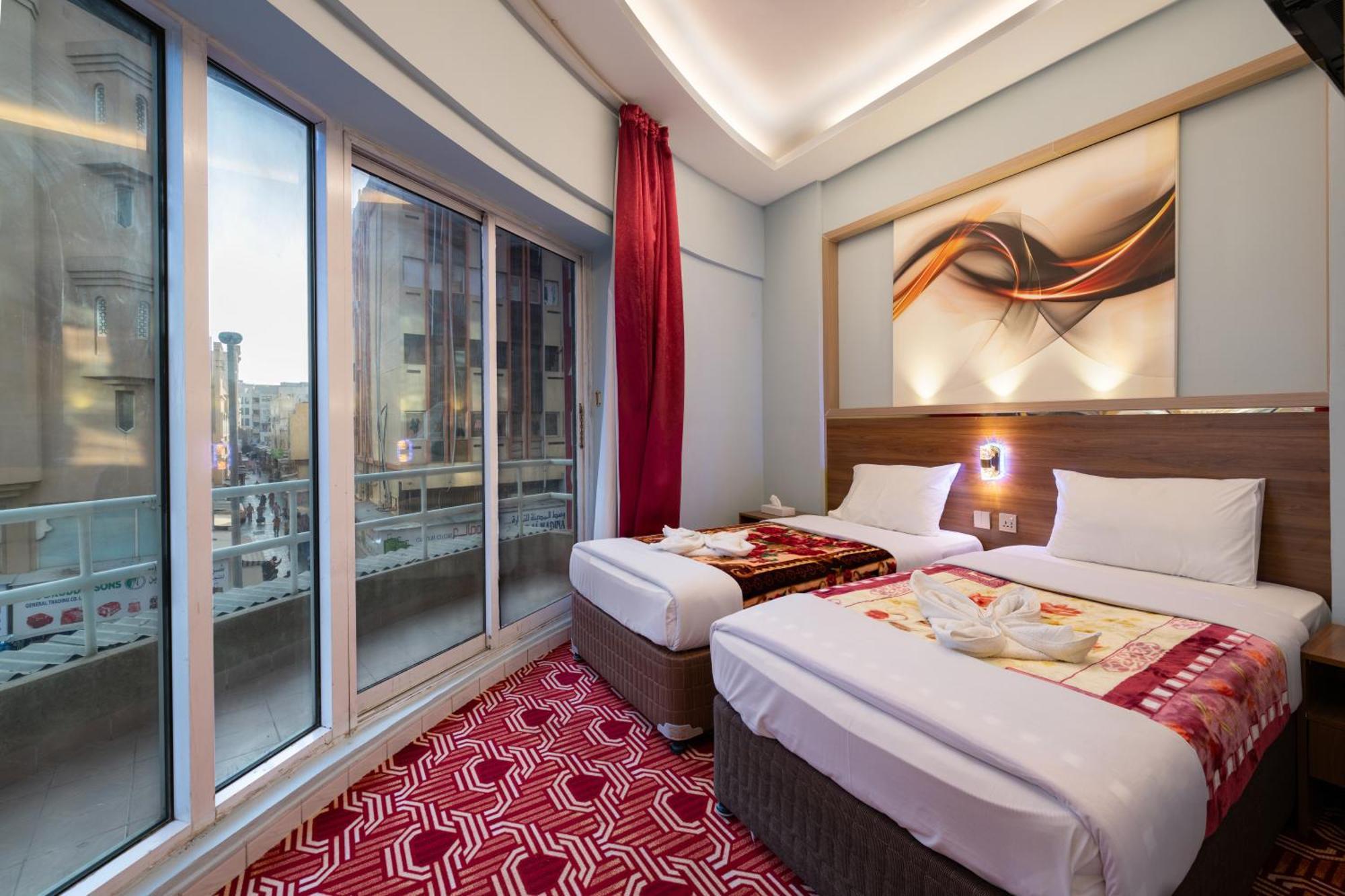 Tanha Hotel Dubai Exterior photo